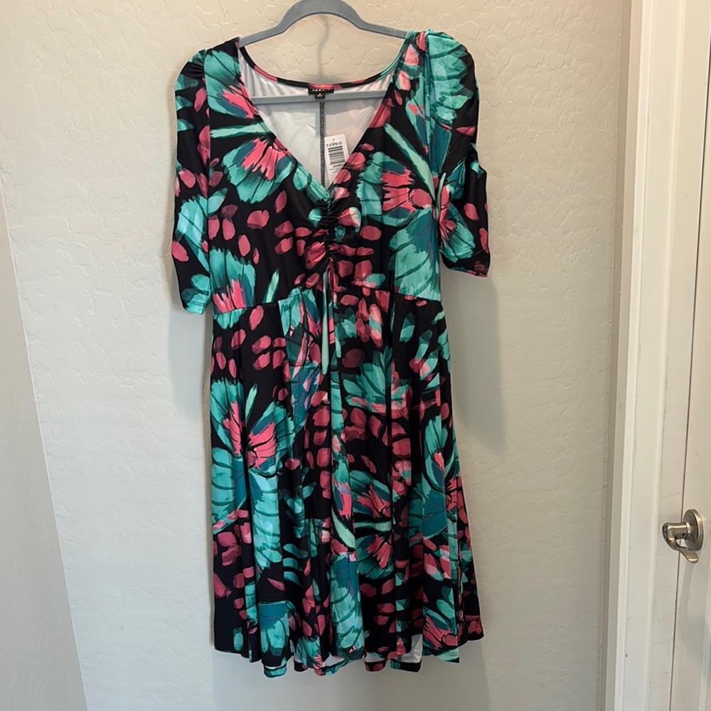 Torrid NWT Teal and Pink Floral Dress